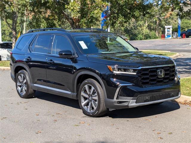 new 2025 Honda Pilot car, priced at $51,985