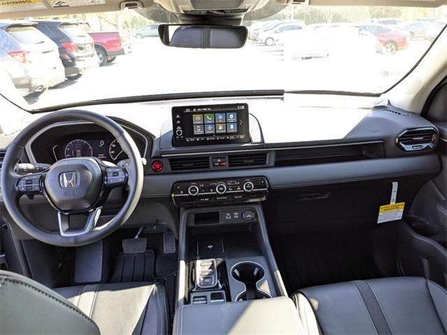 new 2025 Honda Pilot car, priced at $44,950