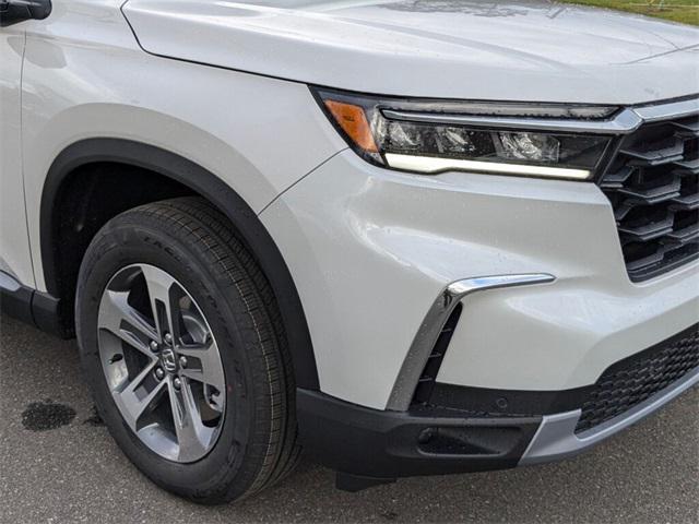 new 2025 Honda Pilot car, priced at $47,505