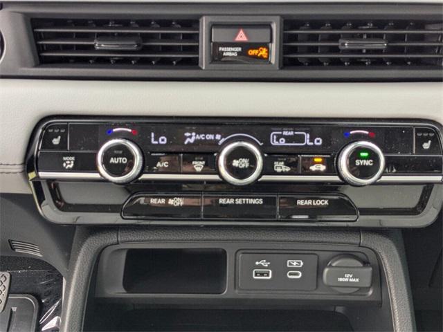 new 2025 Honda Pilot car, priced at $47,505
