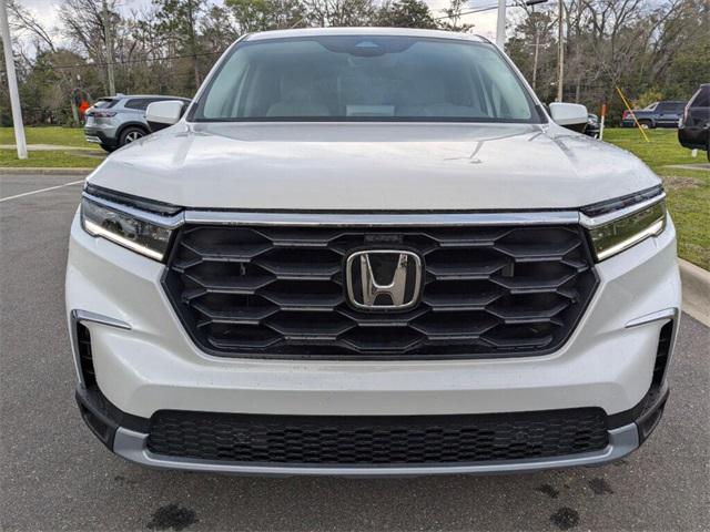 new 2025 Honda Pilot car, priced at $47,505