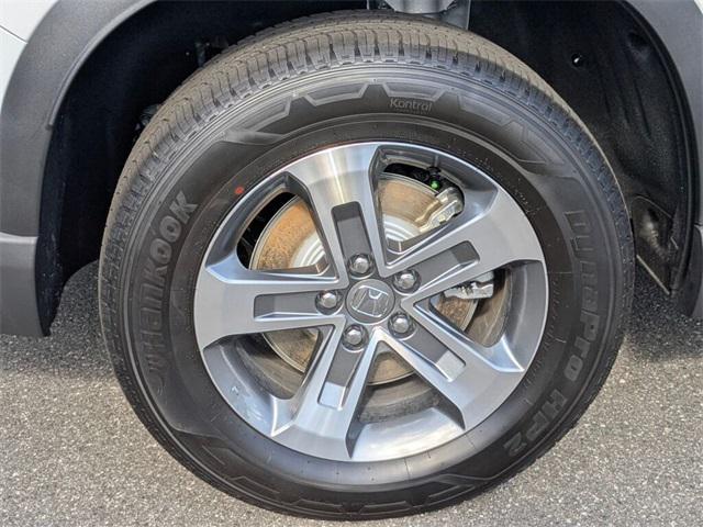 new 2025 Honda Pilot car, priced at $45,405