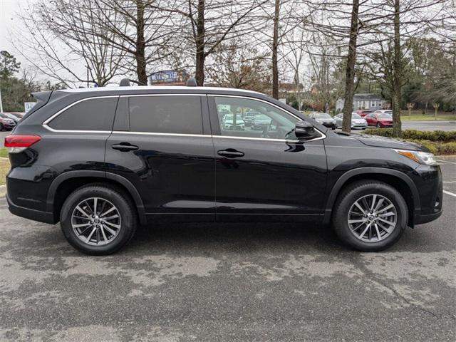 used 2017 Toyota Highlander car, priced at $20,990