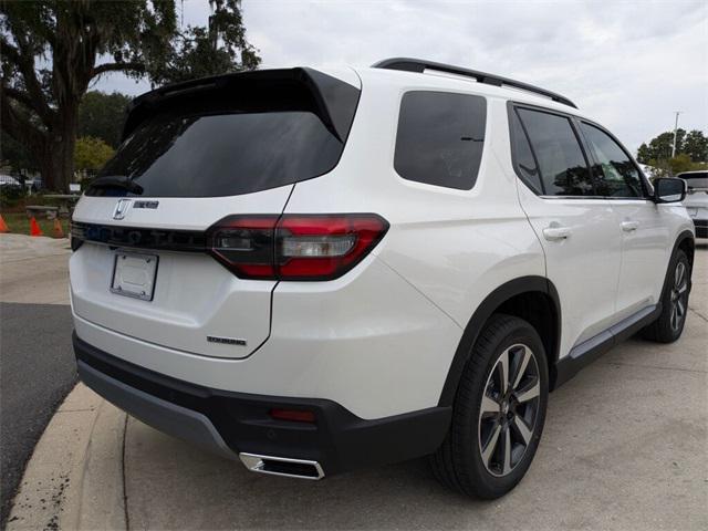 new 2025 Honda Pilot car, priced at $49,405