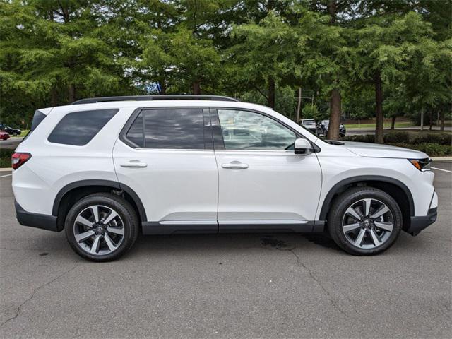 new 2025 Honda Pilot car, priced at $51,450