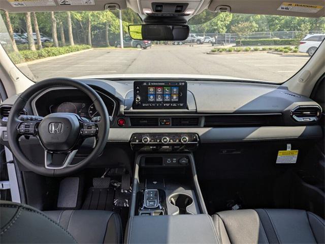 new 2025 Honda Pilot car, priced at $51,505