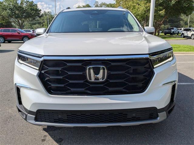 new 2025 Honda Pilot car, priced at $51,505