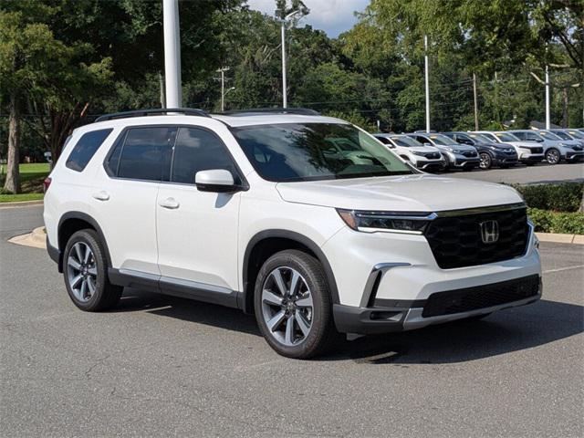 new 2025 Honda Pilot car, priced at $51,505