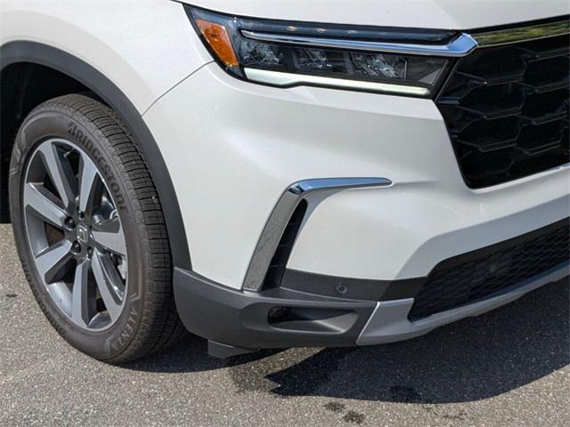 new 2025 Honda Pilot car, priced at $51,505