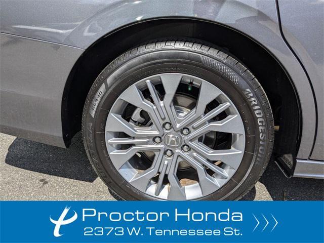 used 2025 Honda Odyssey car, priced at $45,490