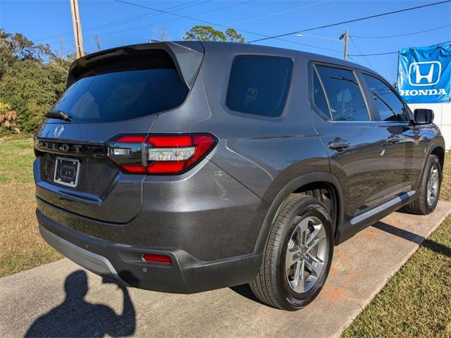 used 2025 Honda Pilot car, priced at $42,990