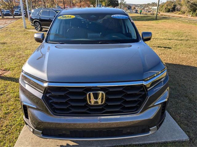 used 2025 Honda Pilot car, priced at $42,990