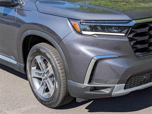 new 2025 Honda Pilot car, priced at $47,425