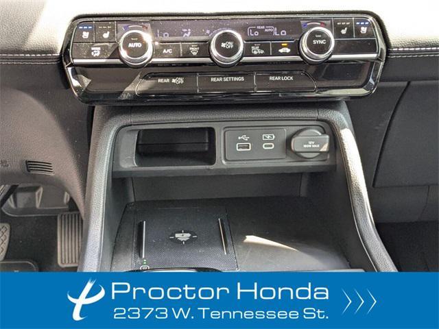 used 2025 Honda Pilot car, priced at $51,990