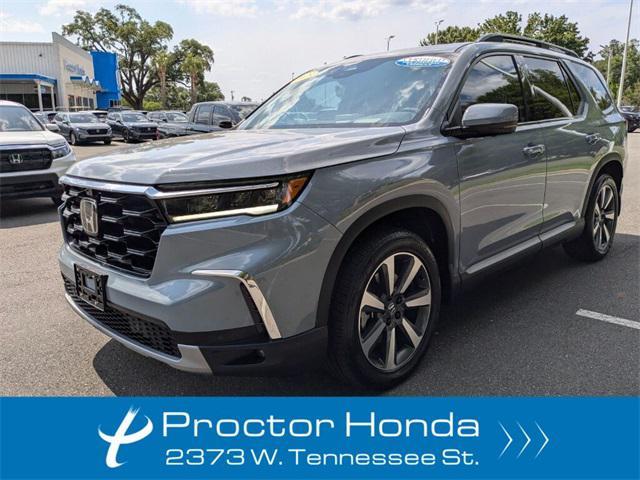 used 2025 Honda Pilot car, priced at $51,990