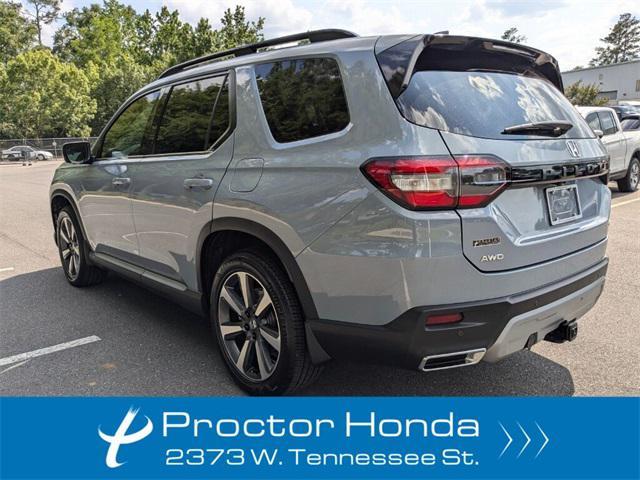 used 2025 Honda Pilot car, priced at $51,990