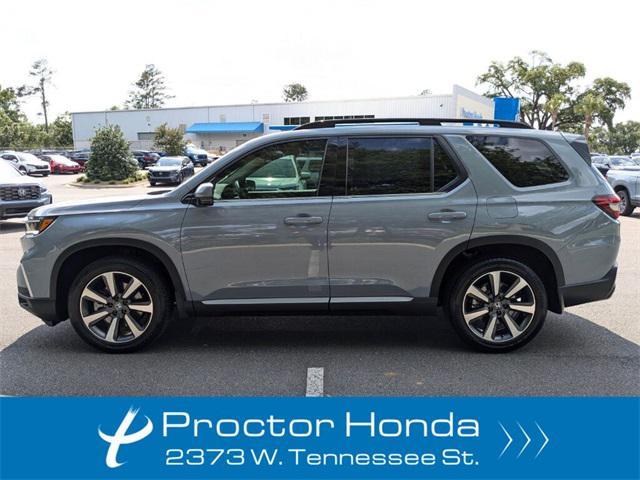 used 2025 Honda Pilot car, priced at $51,990
