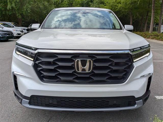 new 2025 Honda Pilot car, priced at $45,405