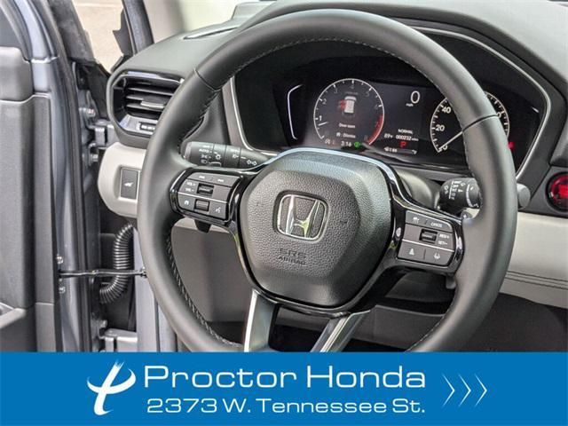 used 2025 Honda Pilot car, priced at $45,680