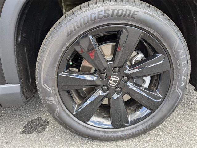 new 2025 Honda Pilot car, priced at $56,030