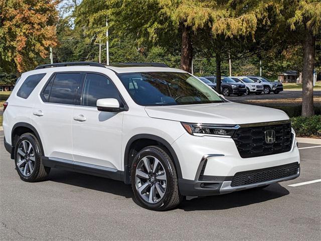 new 2025 Honda Pilot car, priced at $51,505