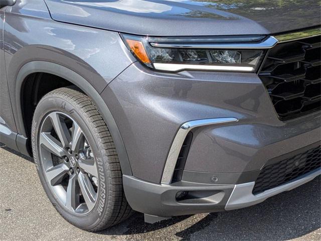 new 2025 Honda Pilot car, priced at $54,530
