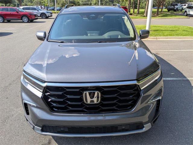 new 2025 Honda Pilot car, priced at $54,530