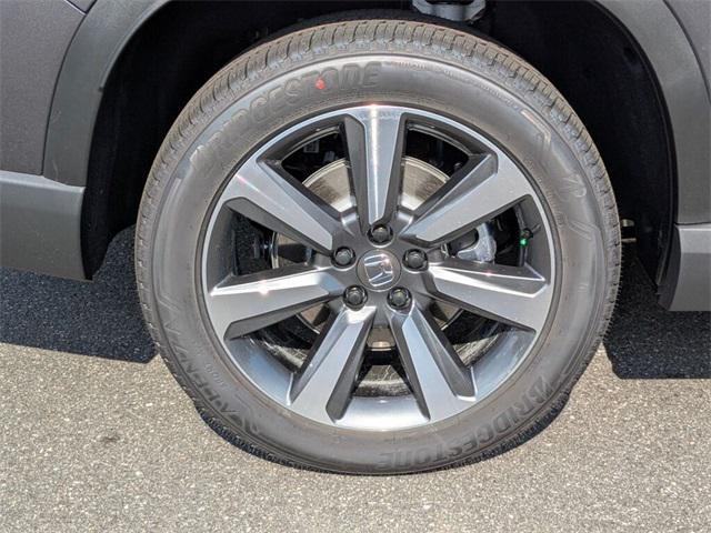 new 2025 Honda Pilot car, priced at $54,530