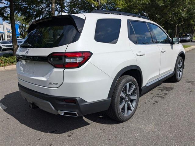 new 2025 Honda Pilot car, priced at $56,705
