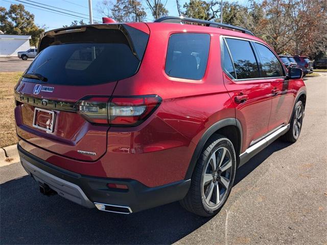 new 2025 Honda Pilot car, priced at $51,070