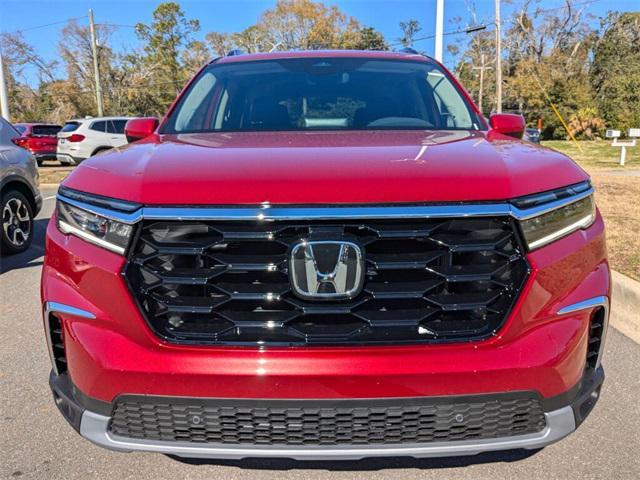 new 2025 Honda Pilot car, priced at $51,070