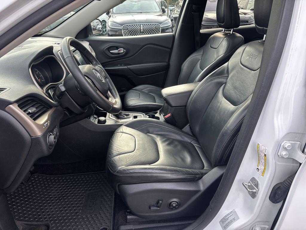 used 2015 Jeep Cherokee car, priced at $8,890