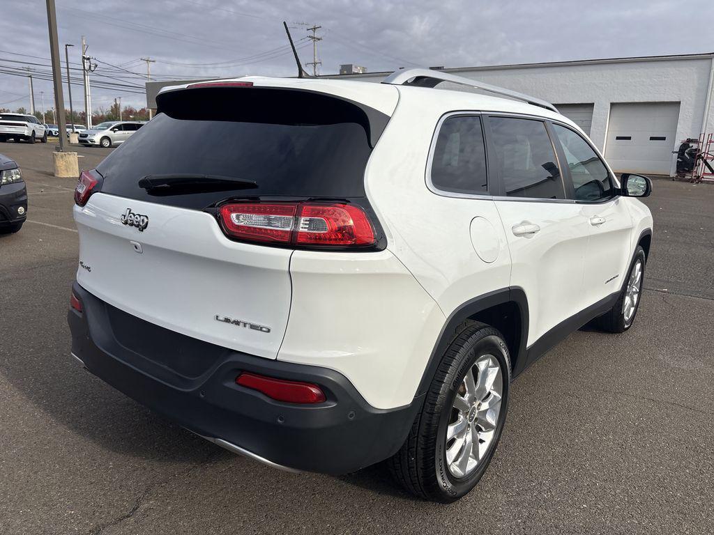 used 2015 Jeep Cherokee car, priced at $8,890