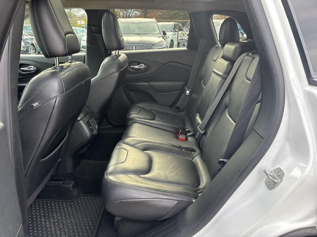 used 2015 Jeep Cherokee car, priced at $8,890