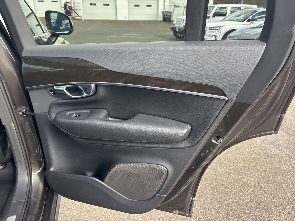 used 2018 Volvo XC90 car, priced at $20,890