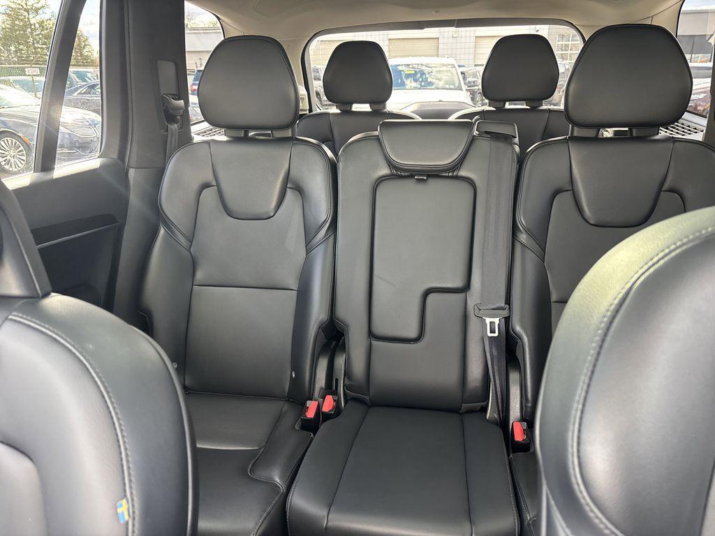 used 2018 Volvo XC90 car, priced at $20,890