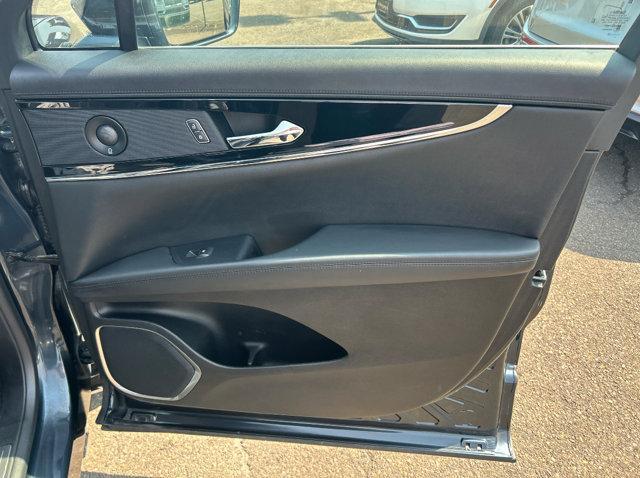 used 2022 Lincoln Nautilus car, priced at $35,890