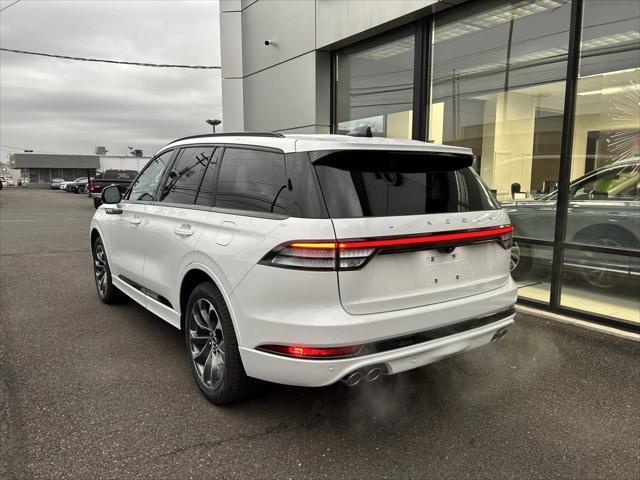 new 2025 Lincoln Aviator car, priced at $70,325