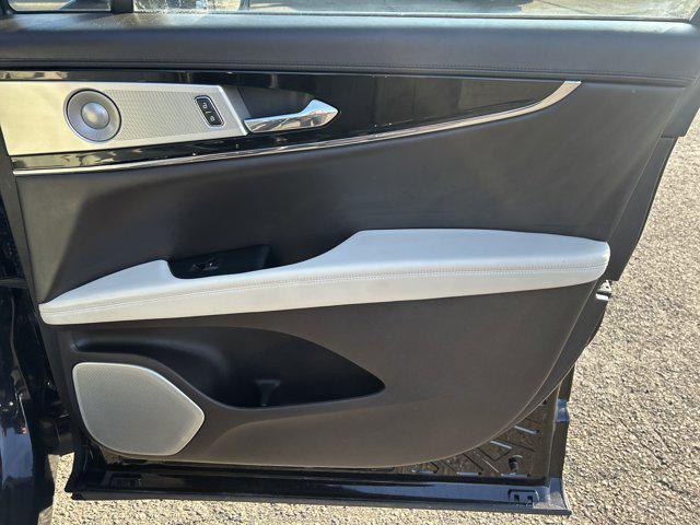 used 2021 Lincoln Nautilus car, priced at $39,490
