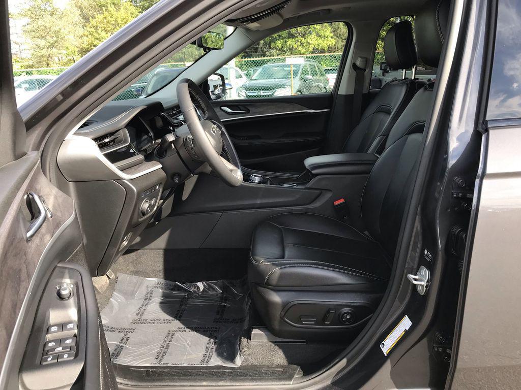 used 2023 Jeep Grand Cherokee 4xe car, priced at $31,490