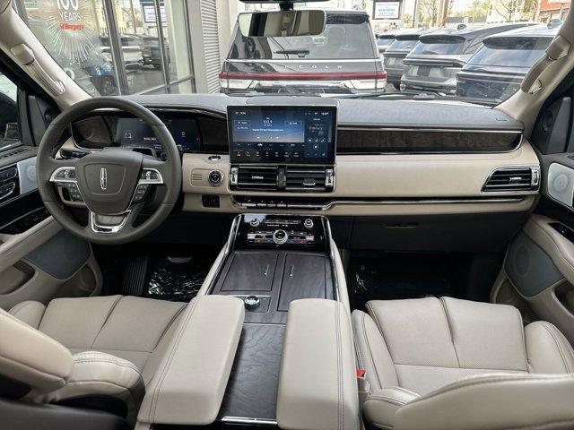 new 2024 Lincoln Navigator L car, priced at $110,700