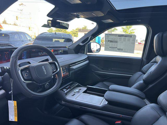 new 2025 Lincoln Navigator car, priced at $112,180