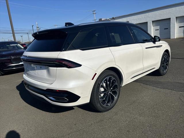 new 2024 Lincoln Nautilus car, priced at $61,892