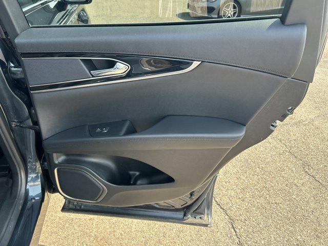 used 2022 Lincoln Nautilus car, priced at $39,890