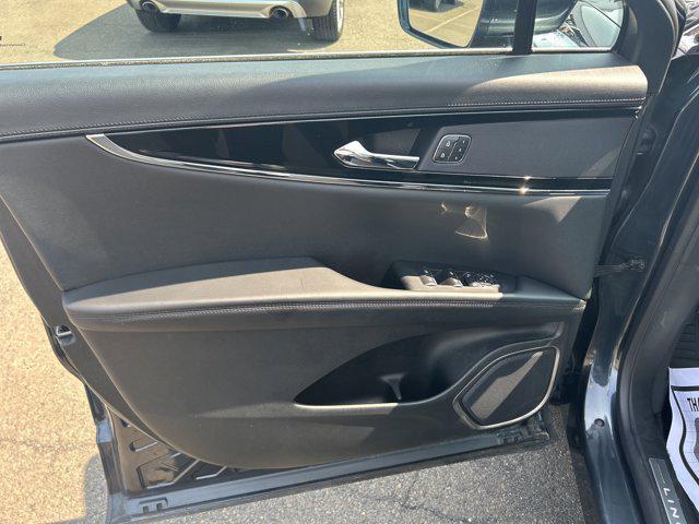 used 2022 Lincoln Nautilus car, priced at $39,890
