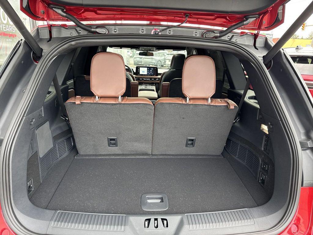 new 2025 Lincoln Aviator car, priced at $70,272