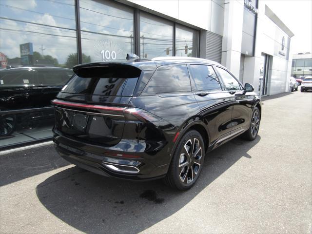 new 2024 Lincoln Nautilus car, priced at $61,652