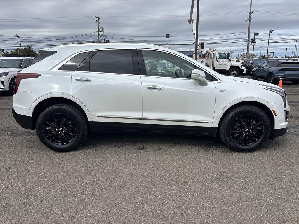 used 2023 Cadillac XT5 car, priced at $31,890