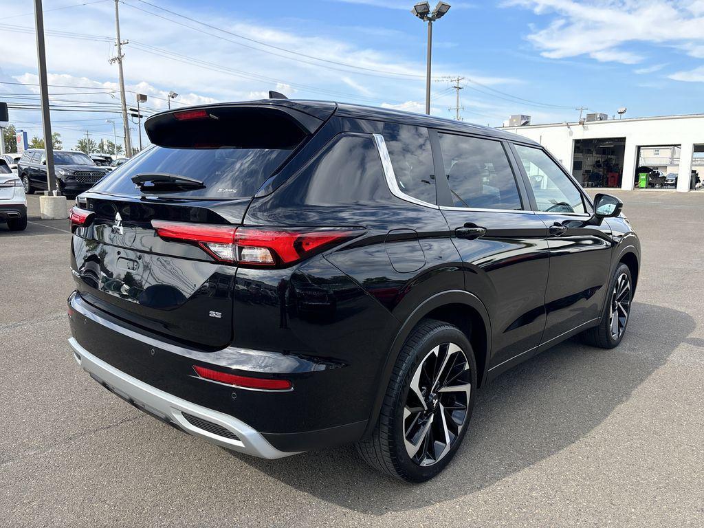 used 2022 Mitsubishi Outlander car, priced at $20,890