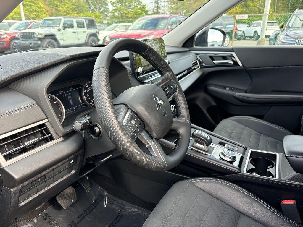 used 2022 Mitsubishi Outlander car, priced at $20,890